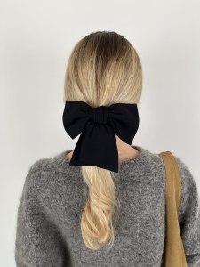 Czarna kokarda z lyocellu