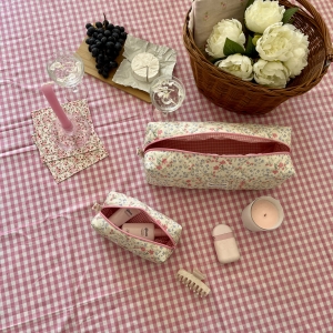 Kosmetyczka XXL pastelowy rozkwit