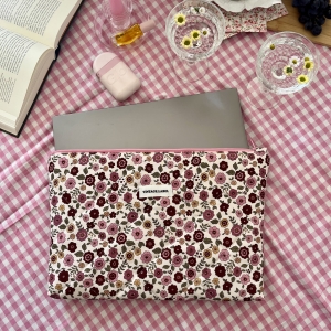 Etui na laptopa malinowy bukiet