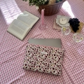 Etui na laptopa malinowy bukiet