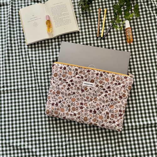 Etui na laptopa jesienna łąka