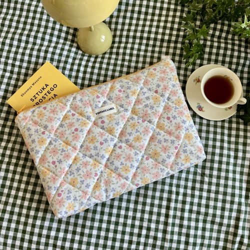Etui na laptopa babie lato