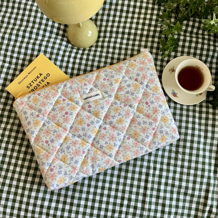 Etui na laptopa babie lato