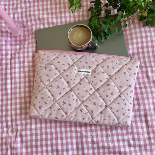 Etui na laptopa różowe kokardki