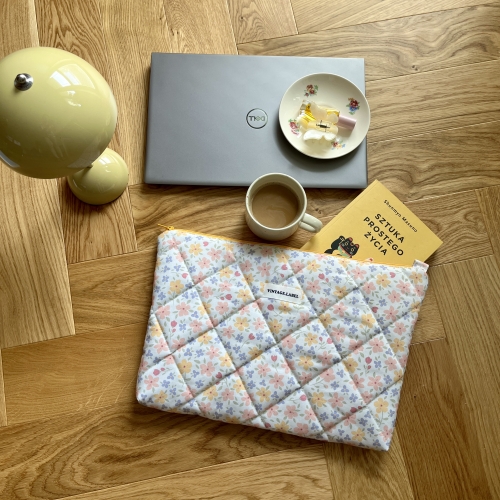 Etui na laptopa babie lato